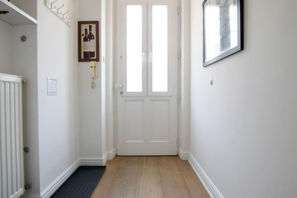 Premium Apartment By Hi5- Anker Apartment Budapeste Exterior foto